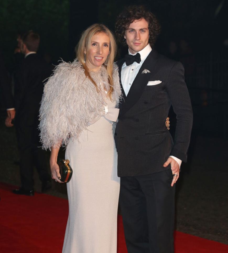 Sam Taylor-Wood und Aaron Johnson ganz verkuschelt