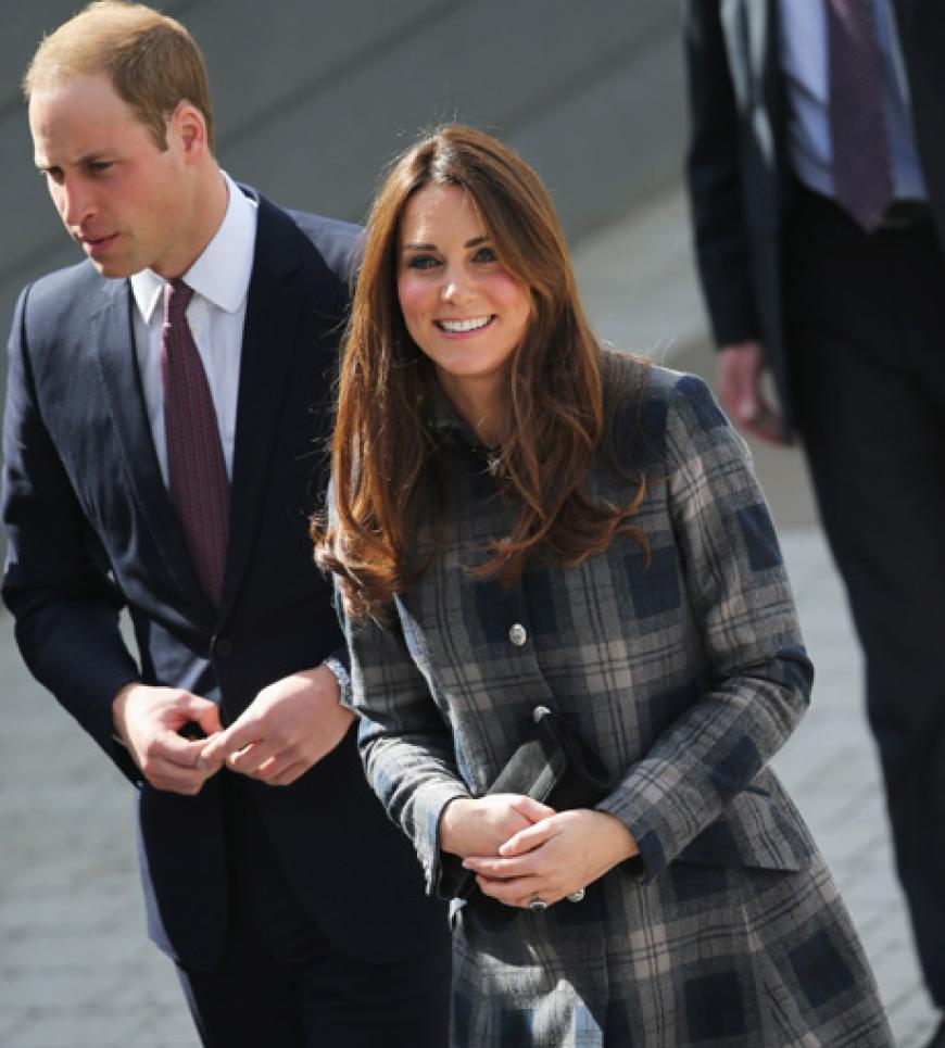 Gemeinsam mit ihrem Ehemann Prinz William sah sich die Herzogin in Glasgow die Emirates Arena an und strahlte bis über beide Ohren