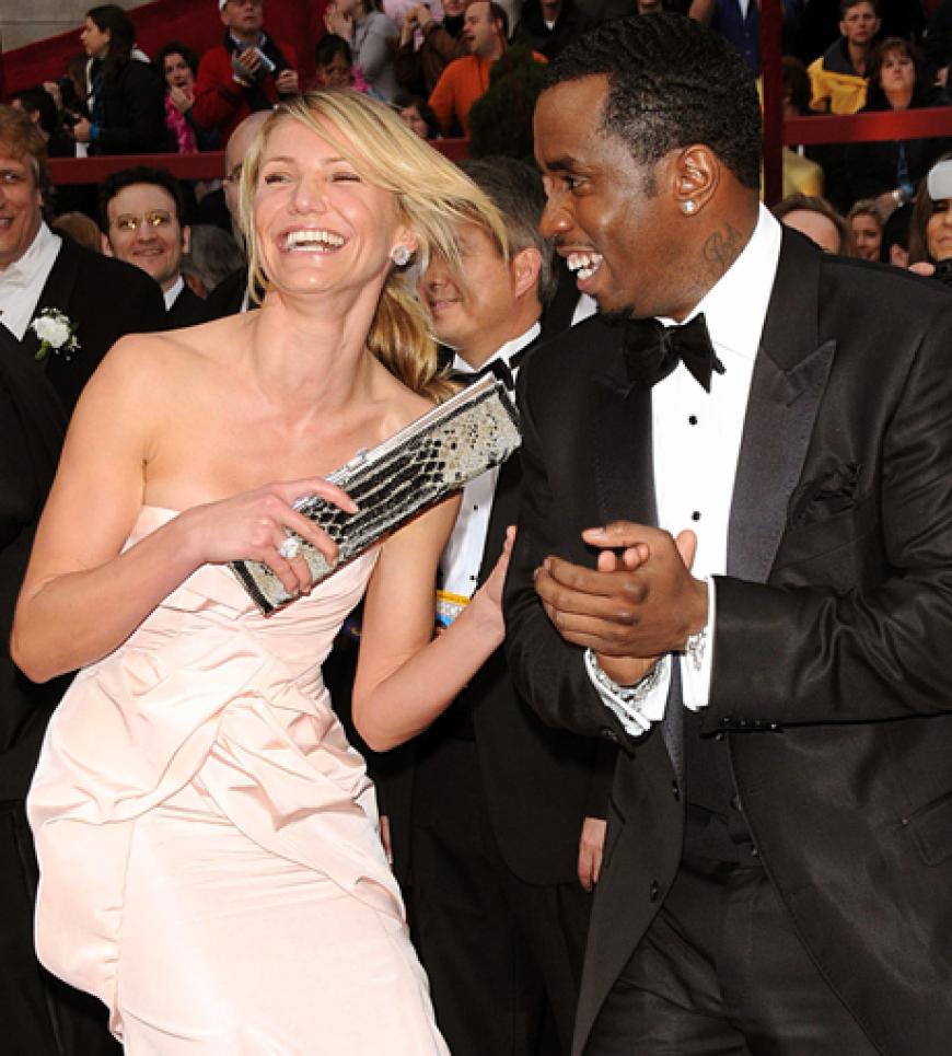 Auch für Cameron Diaz und P. Diddy könnte das Jahr 2011 romantisch zu Ende gehen: Nach der Trennung von Langzeitfreund Alex Rodriguez bändelt sie angeblich mit P.Diddy an. Wir bleiben dran!