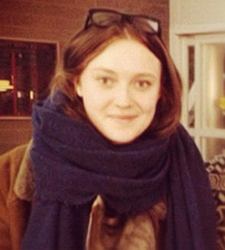 Fast nicht erkannt: Dakota Fanning präsentiert auf Instagramm ihre nun dunklen Haare