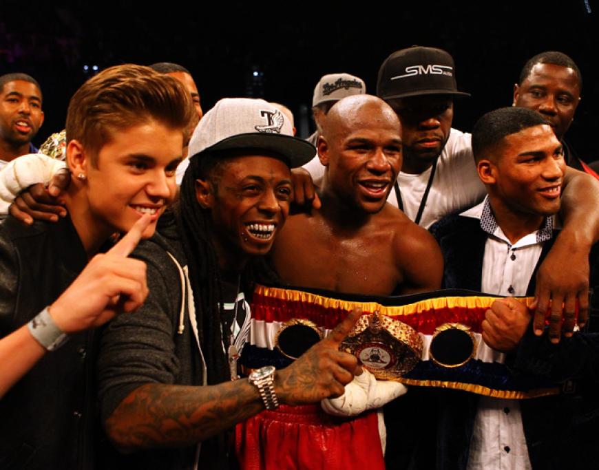 Der Sänger traf nach dem Boxkampf von Floyd Mayweather auf Lil' Wayne - er hat zur RnB/Rap-Szene durch Usher gute Kontakte