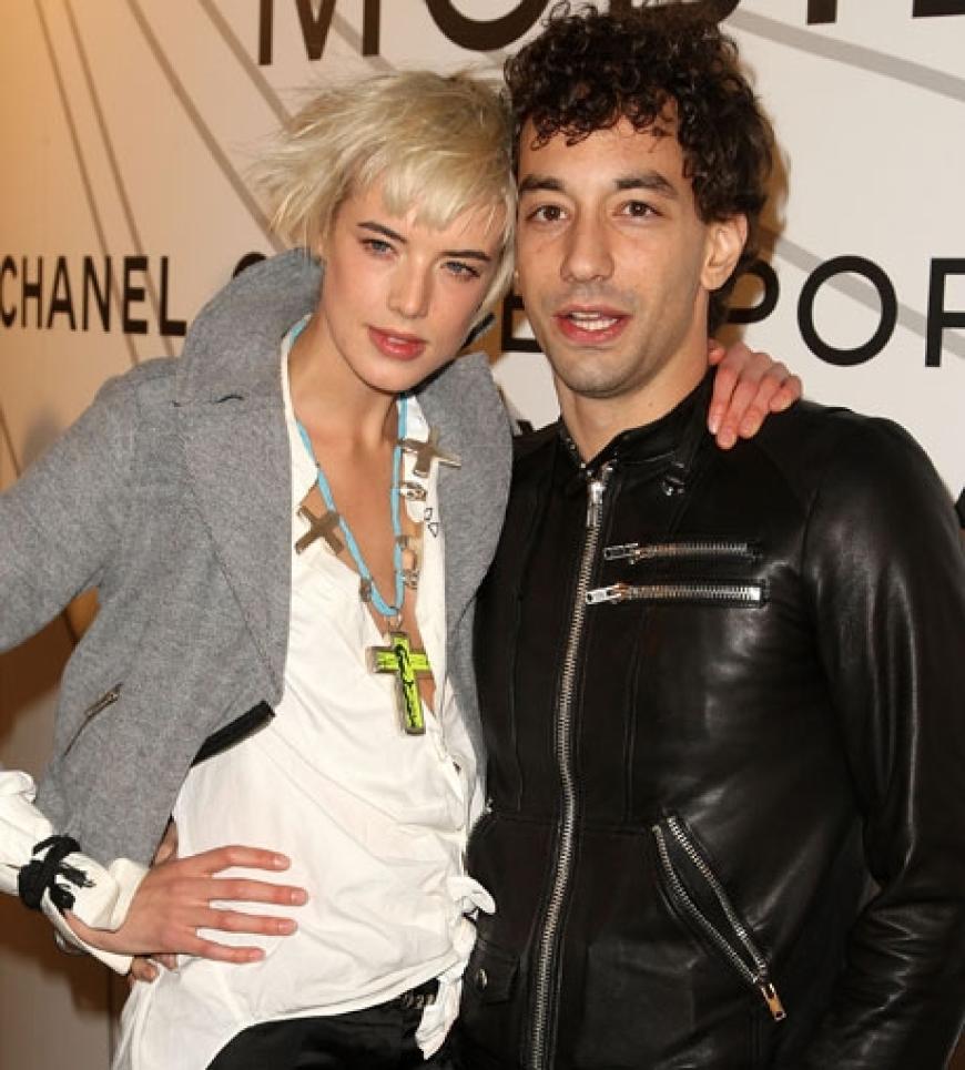 Verlobt sind sie schon, und 2009 wollen sie endlich heiraten: Topmodel Agyness Deyn und ihr Freund Albert Hammond Jr.