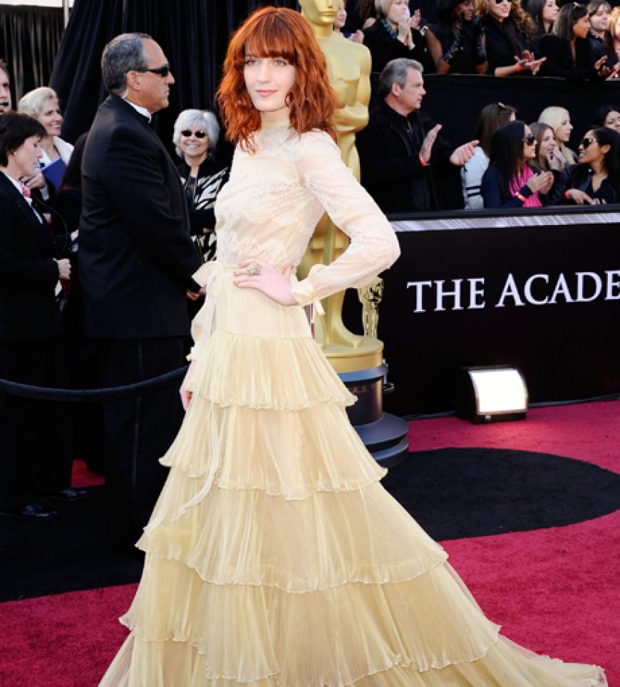 Die Sängerin Florence Welch in einem Traumkleid
