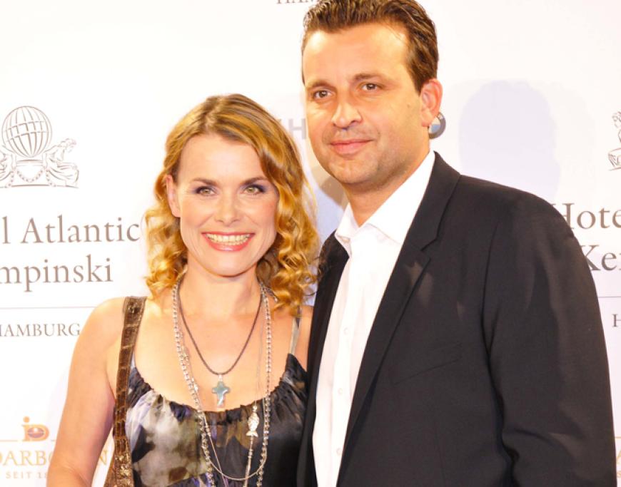 Ein weiterer Partyanlass: Das Hotel wurde in den letzten drei Jahren für 30 Mio. Euro saniert. Das Ergebnis sahen sich auch Schauspielerin Andrea Lüdke und Stephan Tscharntke