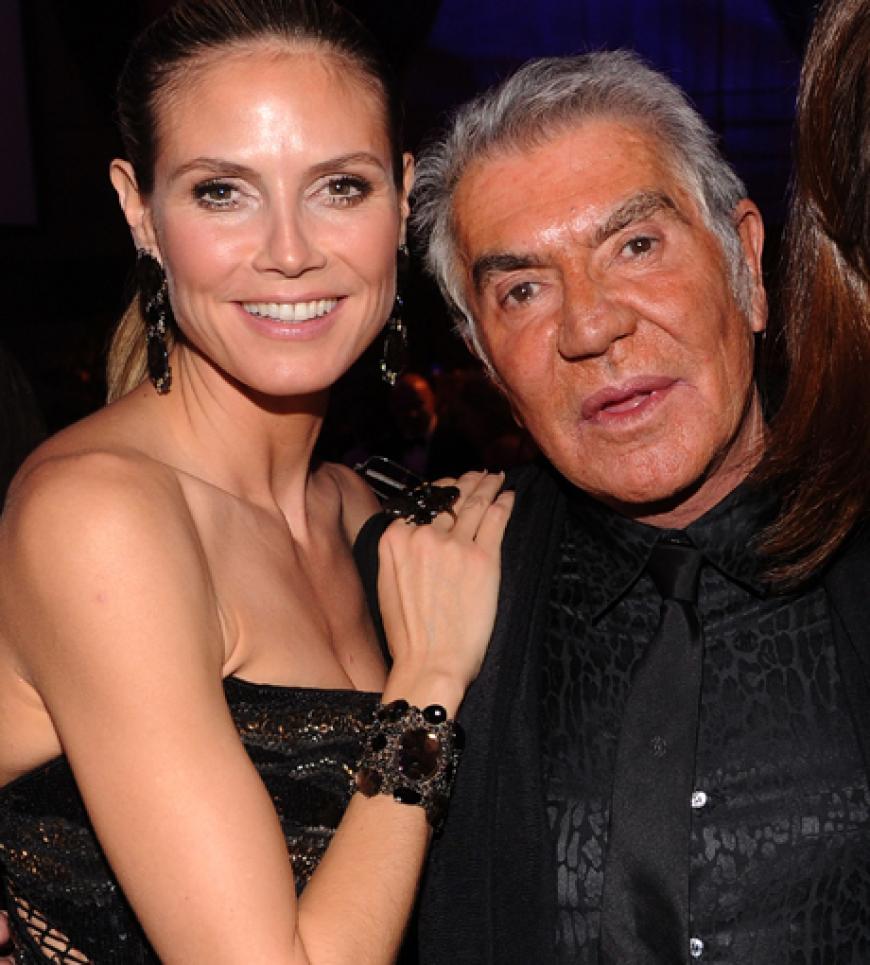 Zum Auftakt der New York Fashion Week fand am Mittwoch die jährliche amfAR Gala statt. Heidi Klum zeigte sich erstmals seit der Trennung von Seal in der Öffentlichkeit und feierte entspannt mit Modedesigner Roberto Cavalli. Und auch diese Superstars waren im Big Apple dabei!