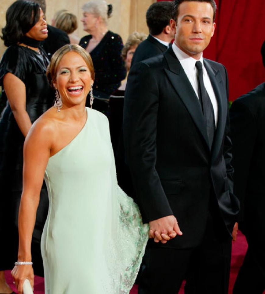 2003: Jennifer Lopez und Ben Affleck strahlen auf dem Roten Teppich der Oscars. Zehn Monate später gehen sie getrennte Wege - wenige Tage vor der Verlobung gaben sie ihr Liebes-Aus bekannt