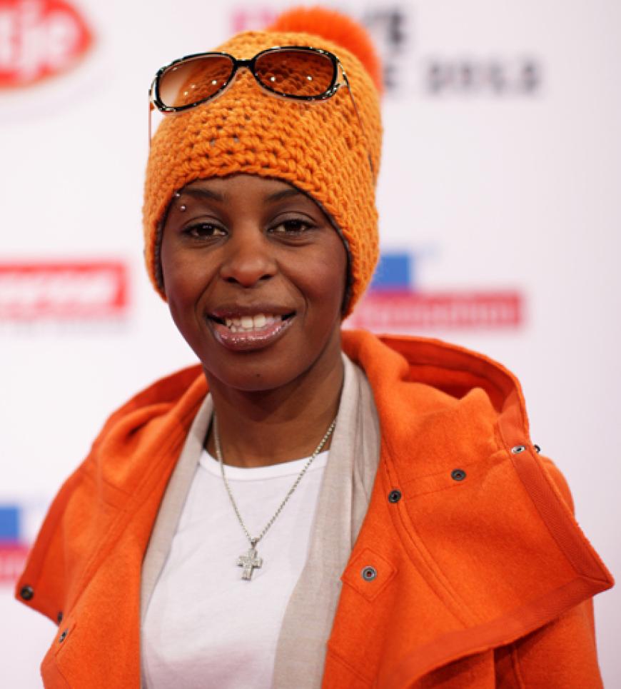 Moderatorin Shary Reeves