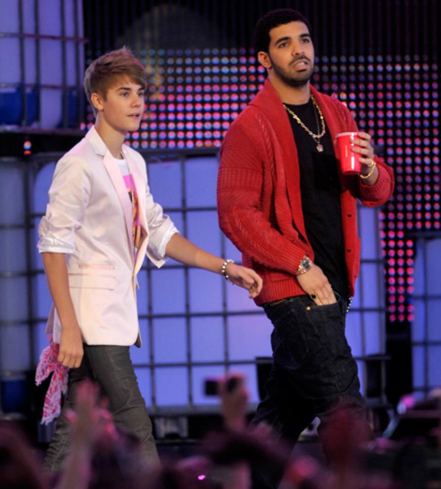 Selenas Freund Justin trat mit Drake auf