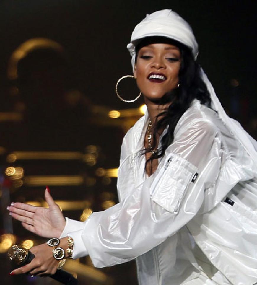 Wir lieben Rihanna - und Rihanna liebt die Verwandlung. Zeit also zu ´ schauen, wie sich die Sängerin in den letzten Jahren verändert hat. Viel ´ Spaß beim Durchklicken!