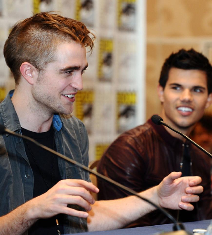 Doch viel interessanter war der neue Haarschnitt von Hollywood-Schnuckel Robert Pattinson. Da musste selbst Filmkollege Taylor Lautner zwei Mal hinsehen