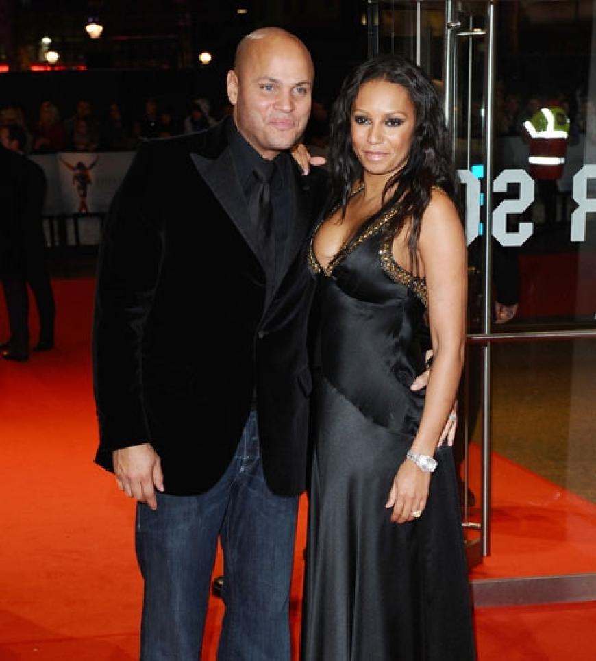 Mel B und Ehemann Stephen Belafonte kamen in Schwarz