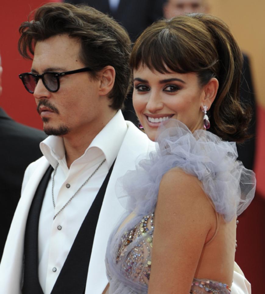 Auch die beiden heißbegehrten Hauptdarsteller Johnny Depp und Penélope Cruz zeigten sich auf dem Roten Teppich