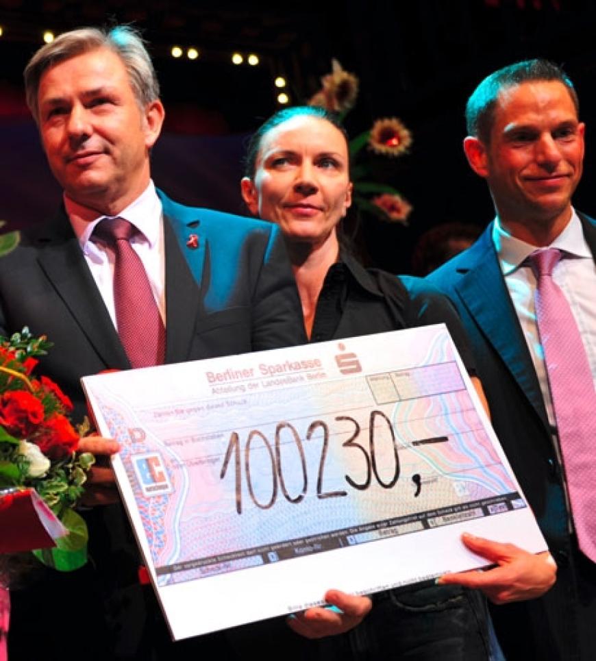 Über 10.000 Euro kamen 2009 für die Berliner Aids-Hilfe zusammen
