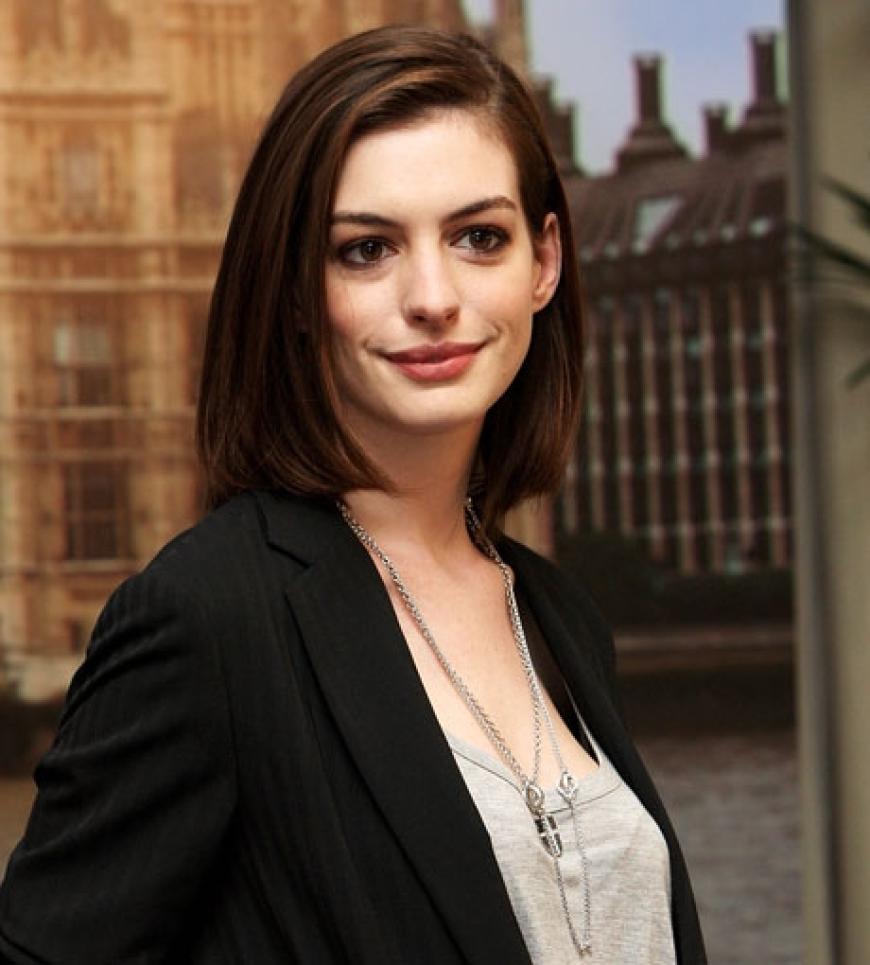 Anne Hathaway nackt - Bild 1