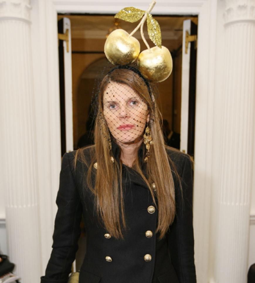 Liebt ausgefallene Outfits: Vogue Nippon Chefredakteurin Anna Dello Russo 
