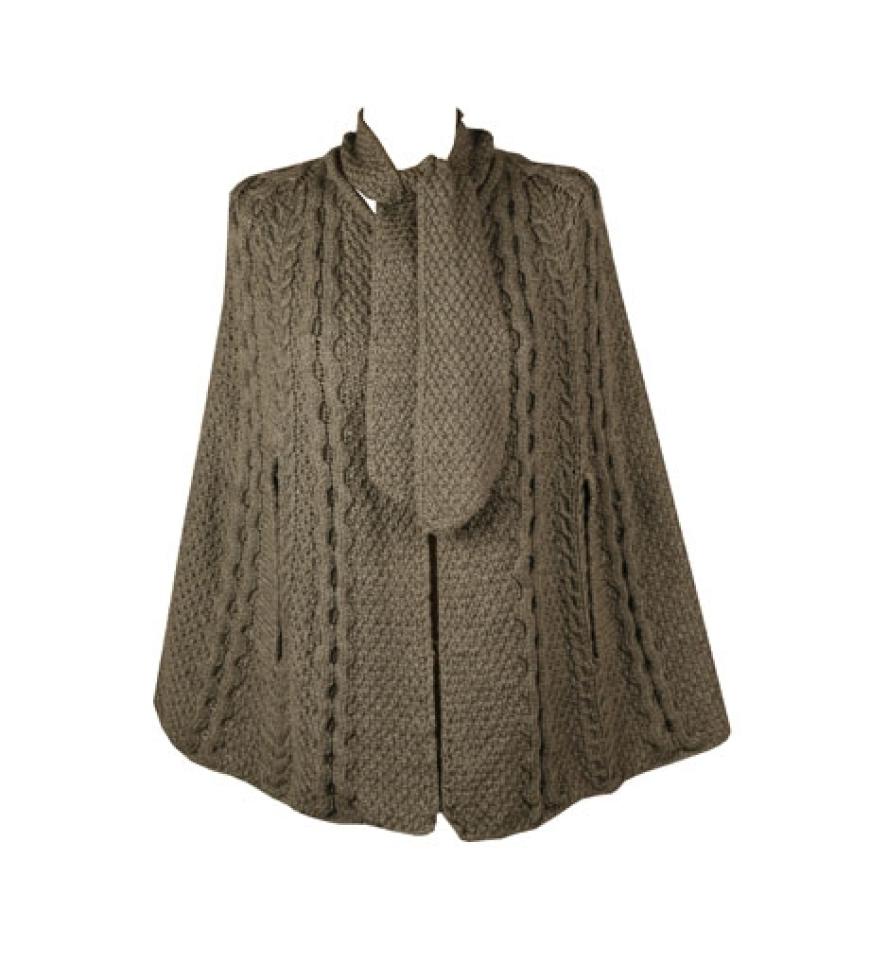 Strickcape von LOWIE, ca. 260 Euro