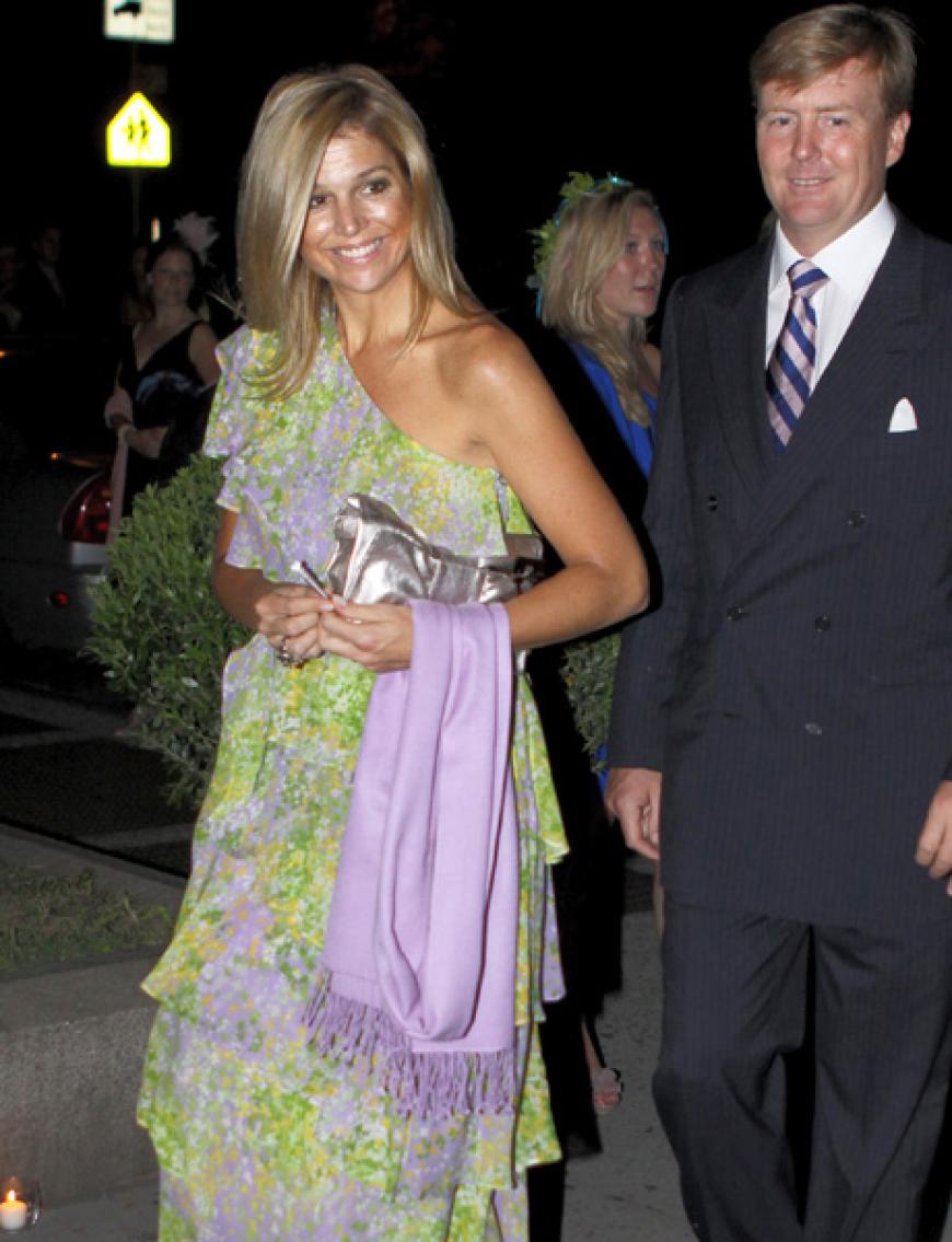 Máxima und Kronprinz Willem-Alexander der Niederlande lernten sich 1999 auf einer Veranstaltung in Sevilla, Spanien, kennen