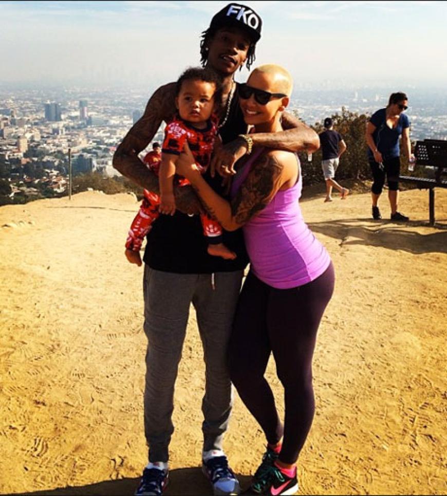 Ob Facebook, Twitter oder Instagram: Täglich versorgen uns die Promis mit neuen privaten Schnappschüssen! Amber Rose und Ehemann Wiz Khalifa brachten ihren Sohn Bash zum Ort ihres 1. Dates