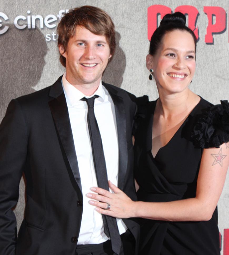 Die deutsche Schauspielerin Franka Potente tat es ganz heimlich und heiratete in diesem Jahr den amerikanischen Schauspieler Derek Richardson. Das Paar hat eine Tochter, die im April 2011 zur Welt kam