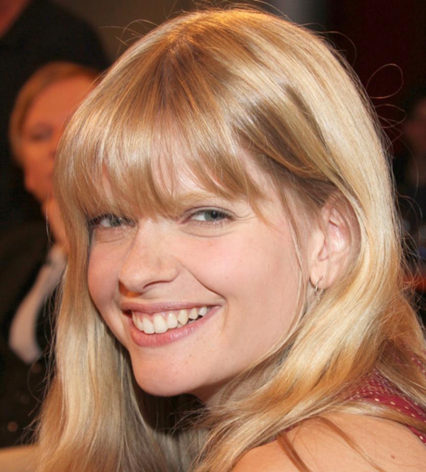Auch das Topmodel Julia Stegner ist wieder Single. Im Oktober hieß es für die Schöne Abschied nehmen von Steven Pan