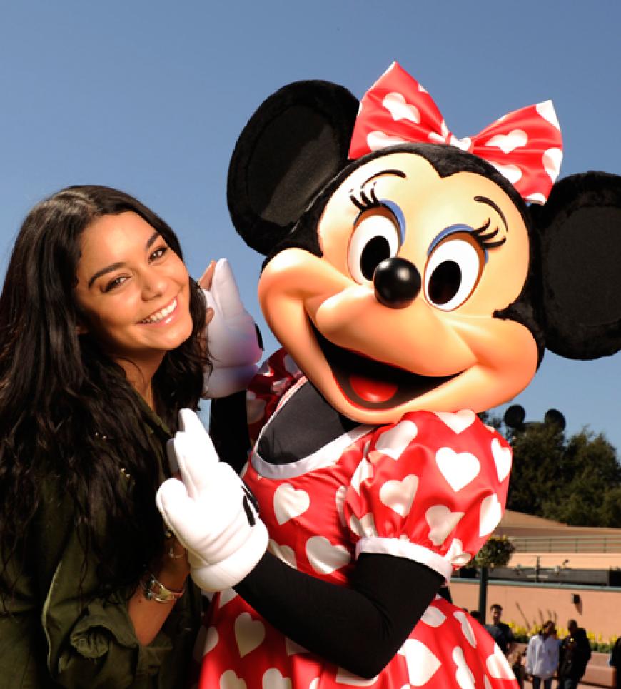 Wenn zwei Mädels aufeinander treffen, wird gelacht, getanzt, gekichert - und über Jungs gesprochen. Lief bei Vanessa Hudgens und Minnie Mouse bestimmt nicht anders ab