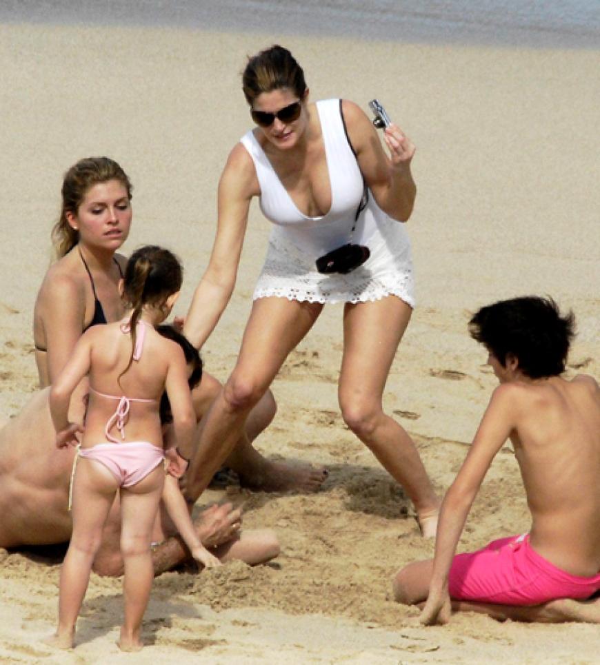 US-Model Stephanie Seymour hat in der Sonne von St. Barth sichtlich Spaß mit ihren Lieben