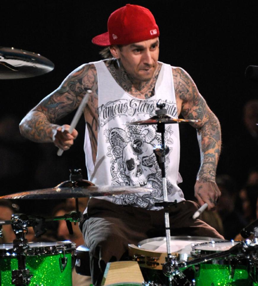 Ein heißes Schlagzeug-Solo legte Travis Barker, bekannt durch die Band Blink 182, hin