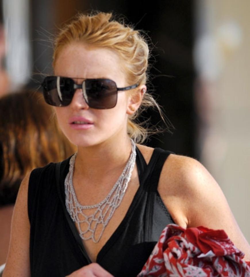 Hoffentlich wird sie im neuen Jahr mehr Glück haben. 2009 geriet ihr Leben regelrecht außer Kontrolle. Sie trennte sich von Freundin Samantha Ronson und machte durch Party-Exzesse auf sich aufmerksam