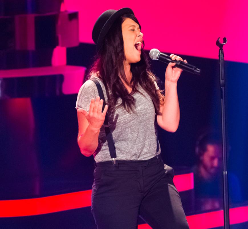 Janine Hecht (23, aus Erding) performt âAnd Im Telling Youâ von Jennifer Hudson...