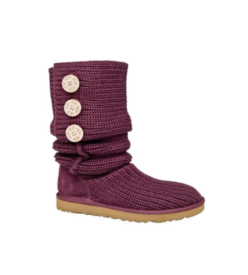 Stiefel mit
dekorativen
Knöpfen von
Ugg, ca.
190 Euro