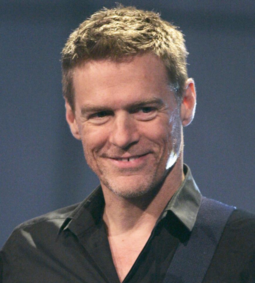 Die Tochter von Bryan Adams, die am 22. April 2011 zur Welt kam, hört auf den Namen Mirabella Bunny. Ob es daran liegt, das die Kleine an Karfreitag geboren wurde?