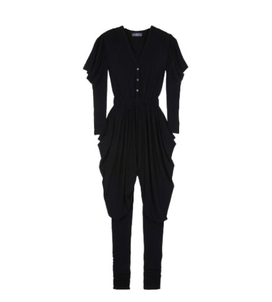 Drapiert aus Jersey von Alexander McQueen über mywardrobe.com, ca. 230 Euro