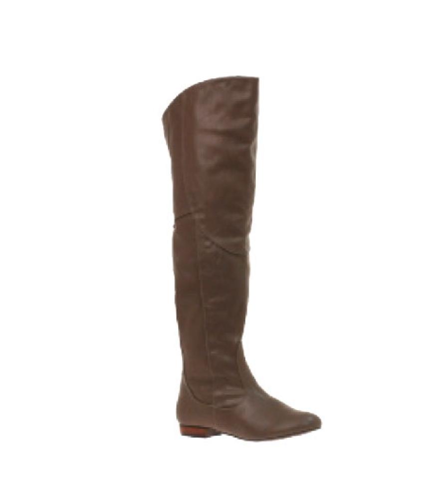 Schokobraun aus weichem Nappaleder von Asos, ca. 70 Euro