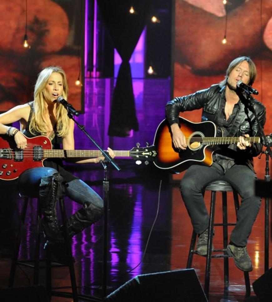 Cheryl Crow und Keith Urban sangen gemeinsam mit Kid Rock auf der Bühne in Los Angeles