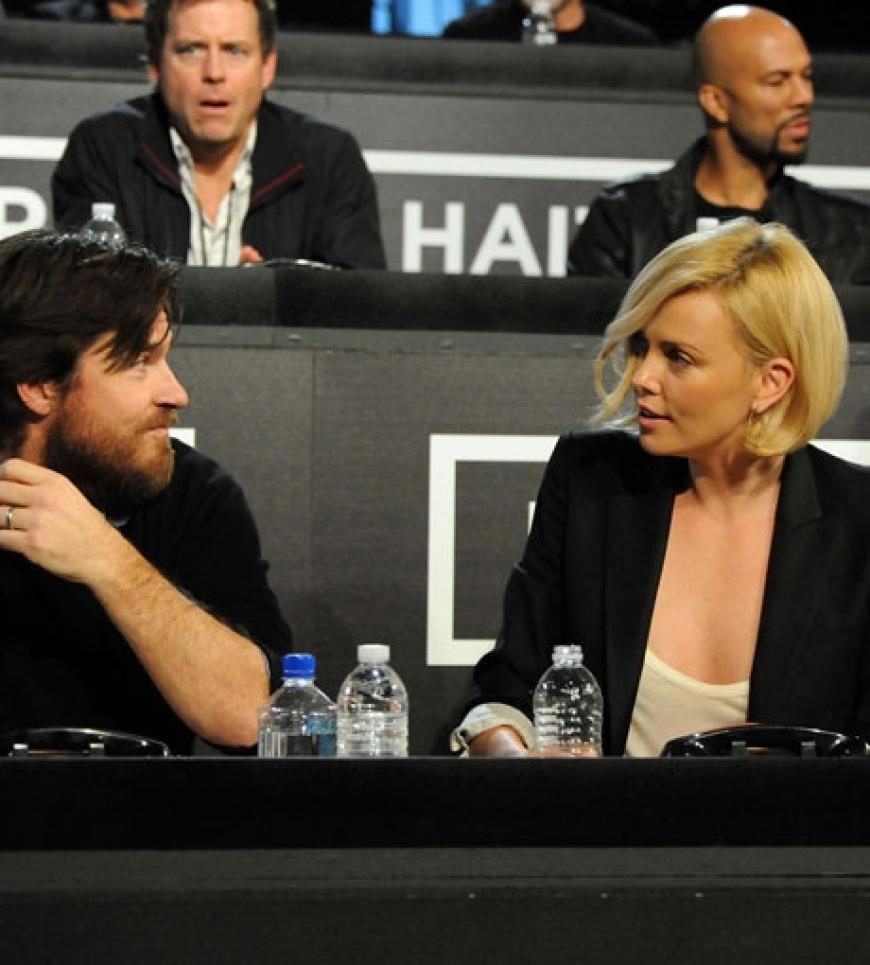 Jason Bateman und Charlize Theron
