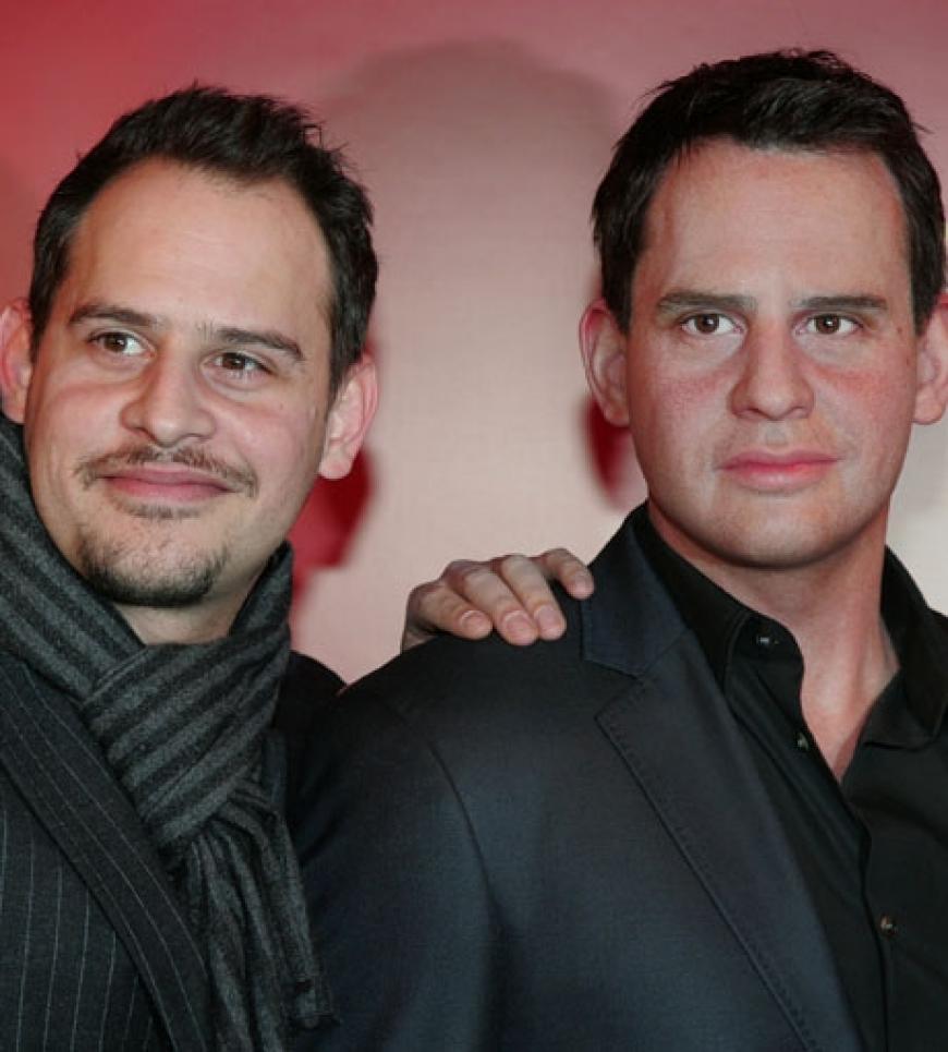 Genau, es ist die Wachsfigur von Schauspieler Moritz Bleibtreu
