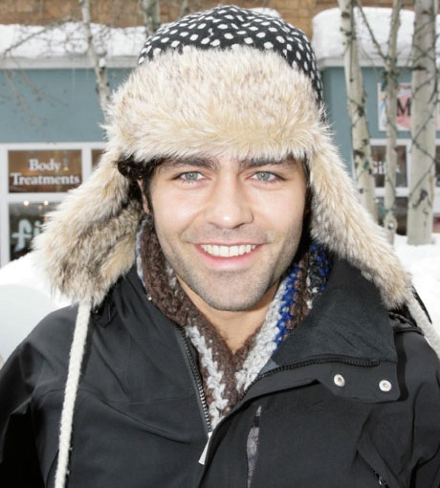 Adrian Grenier kam gut eingepackt in eingeschneite Utah