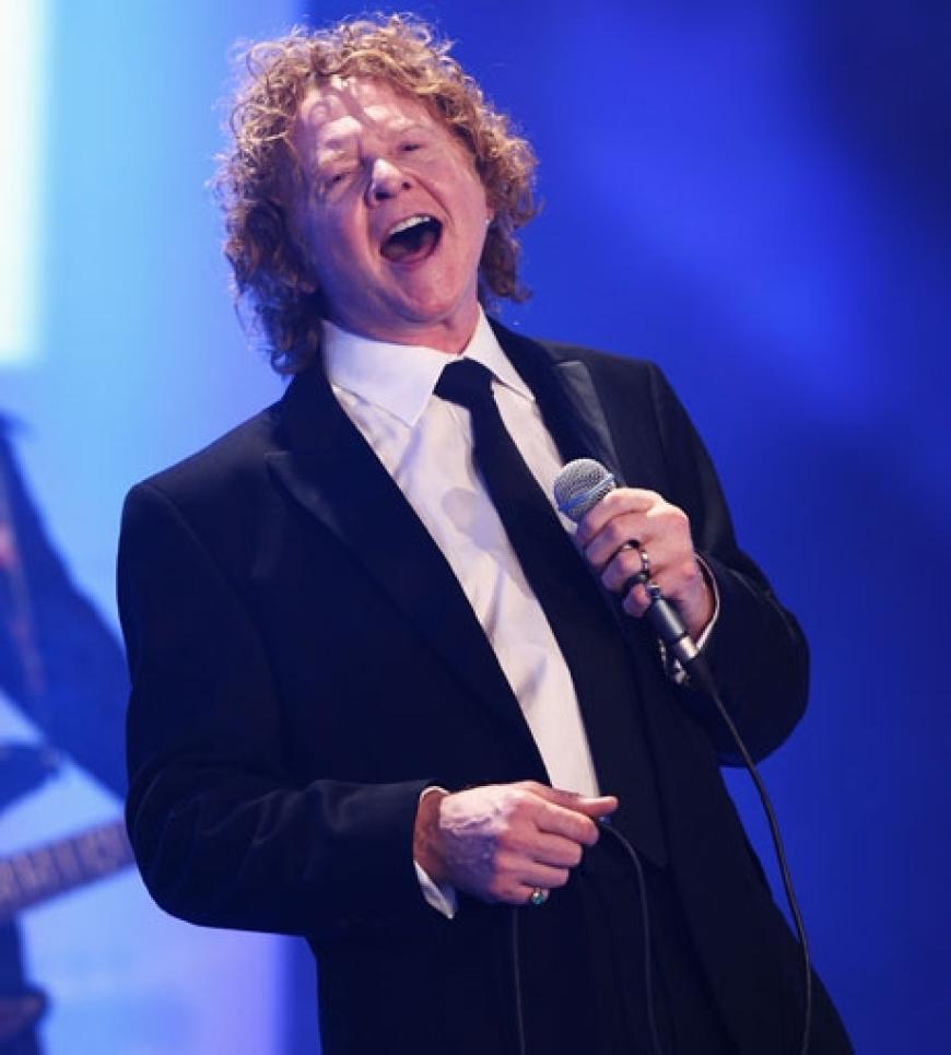 Simply Red auf der Bühne. Die Briten bekamen die Goldene Kamera für das