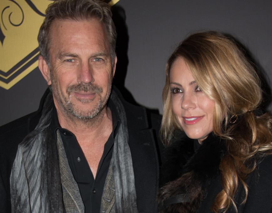 Und auch ein echter Hollywood-Star ist zu Gast an der Seine: Kevin Costner und seine deutschstämmige Frau Christine