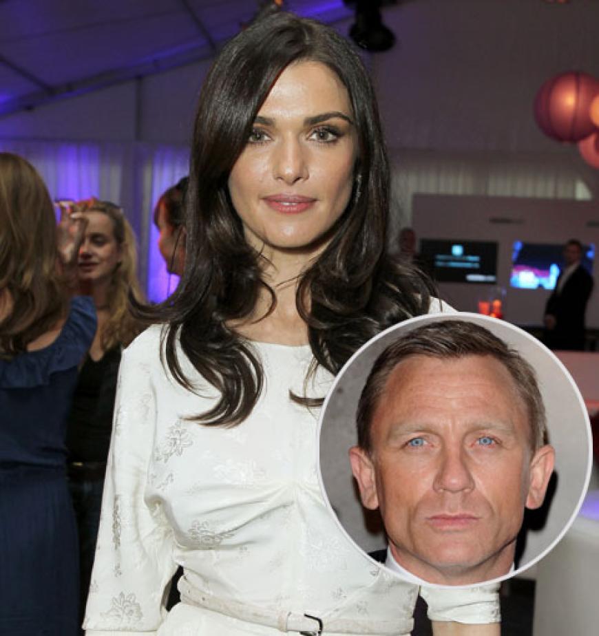 Sind sie ein Paar oder nicht? Zumindest haben sich sowohl Rachel Weisz, als auch Daniel Craig von ihren alten Partnern getrennt und wurden über Weihnachten gemeinsam gesehen ...