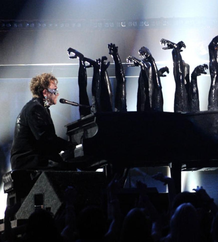 Auf diese Performance waren alle gespannt: Elton John stand gemeinsam mit ...