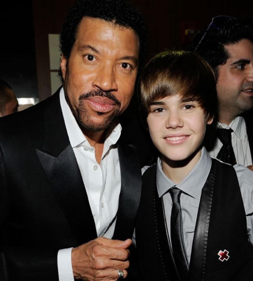 Lionel Richie mit dem Nachwuchstalent Justin Bieber