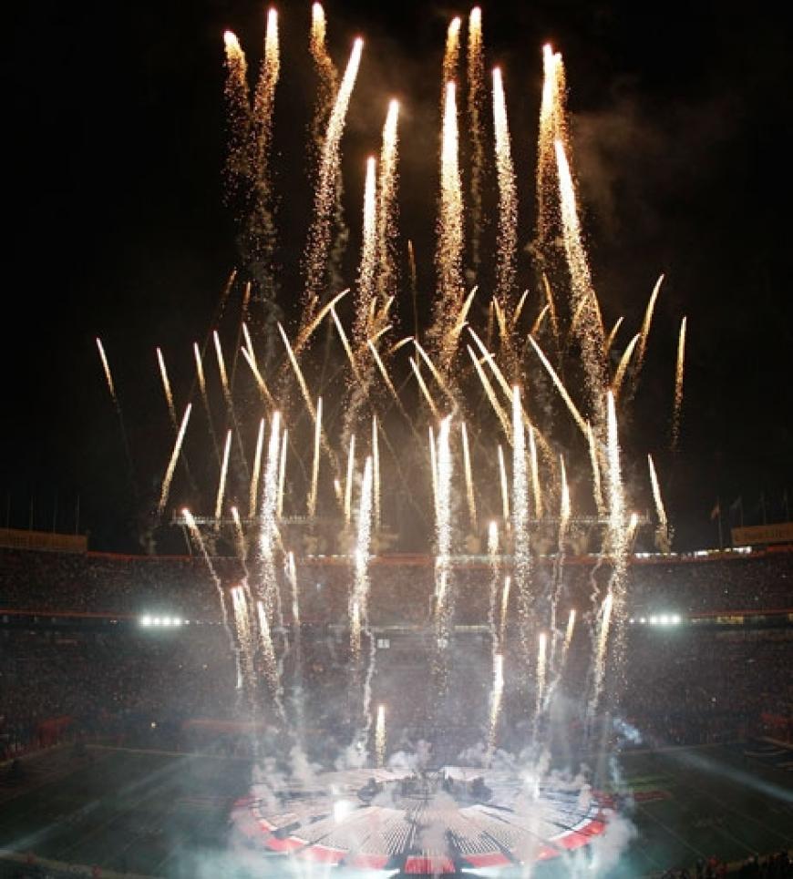 Ein riesiges Feuerwerk schließt die Show ab. Was für ein Abend!