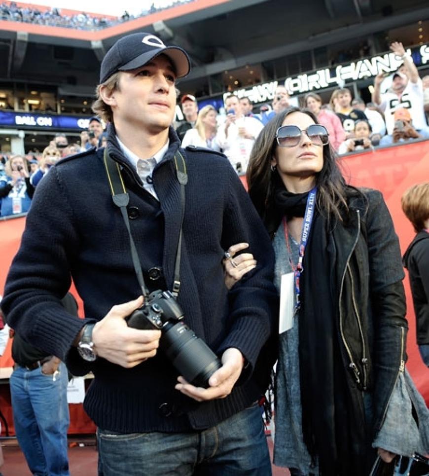 Ashton Kutcher und Demi Moore genießen die einzigartige Stimmung im