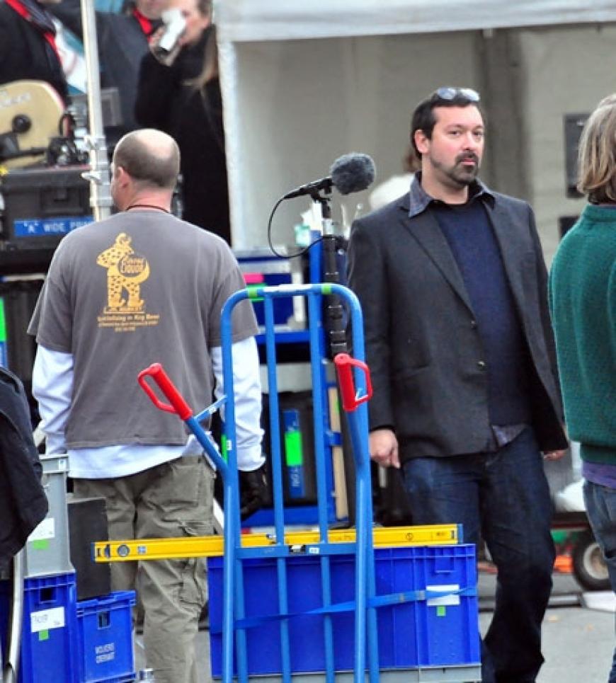 James Mangold kontrolliert die Arbeiten am Set. Ihm wird nachgesagt, ein absoluter Perfektionist zu sein