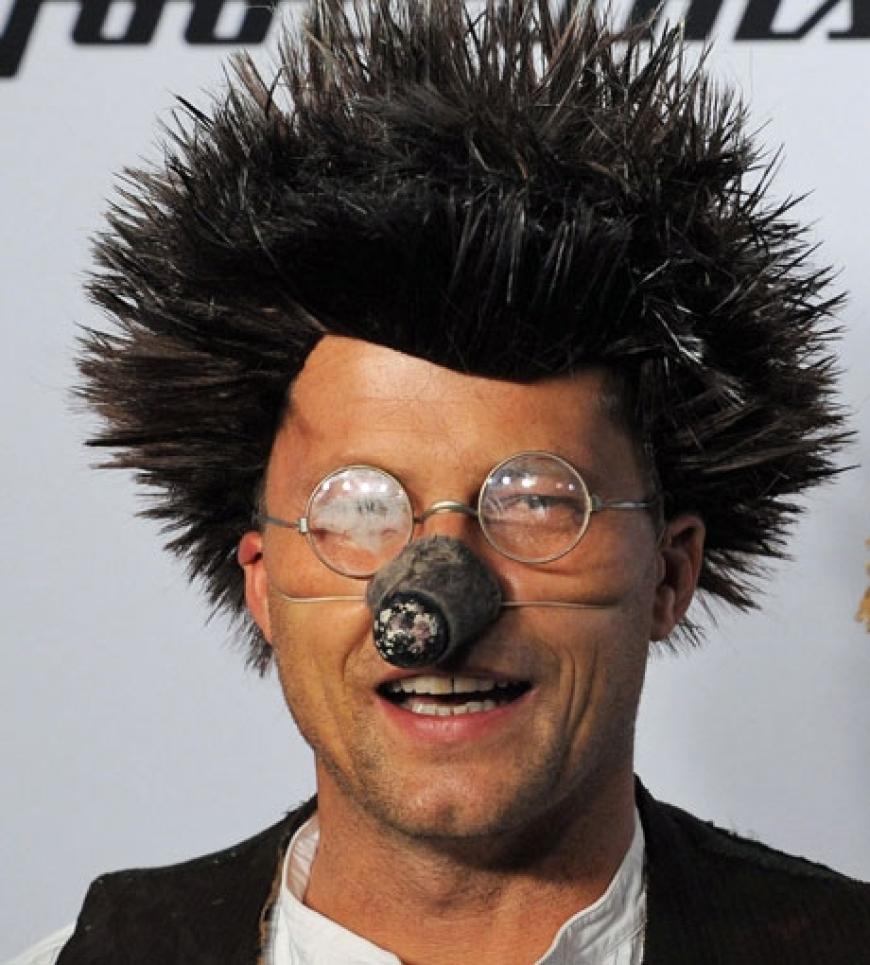 Verrückt! Gestern holte Til Schweiger den Karneval nach Berlin. Der Schauspieler gab in der angesagten