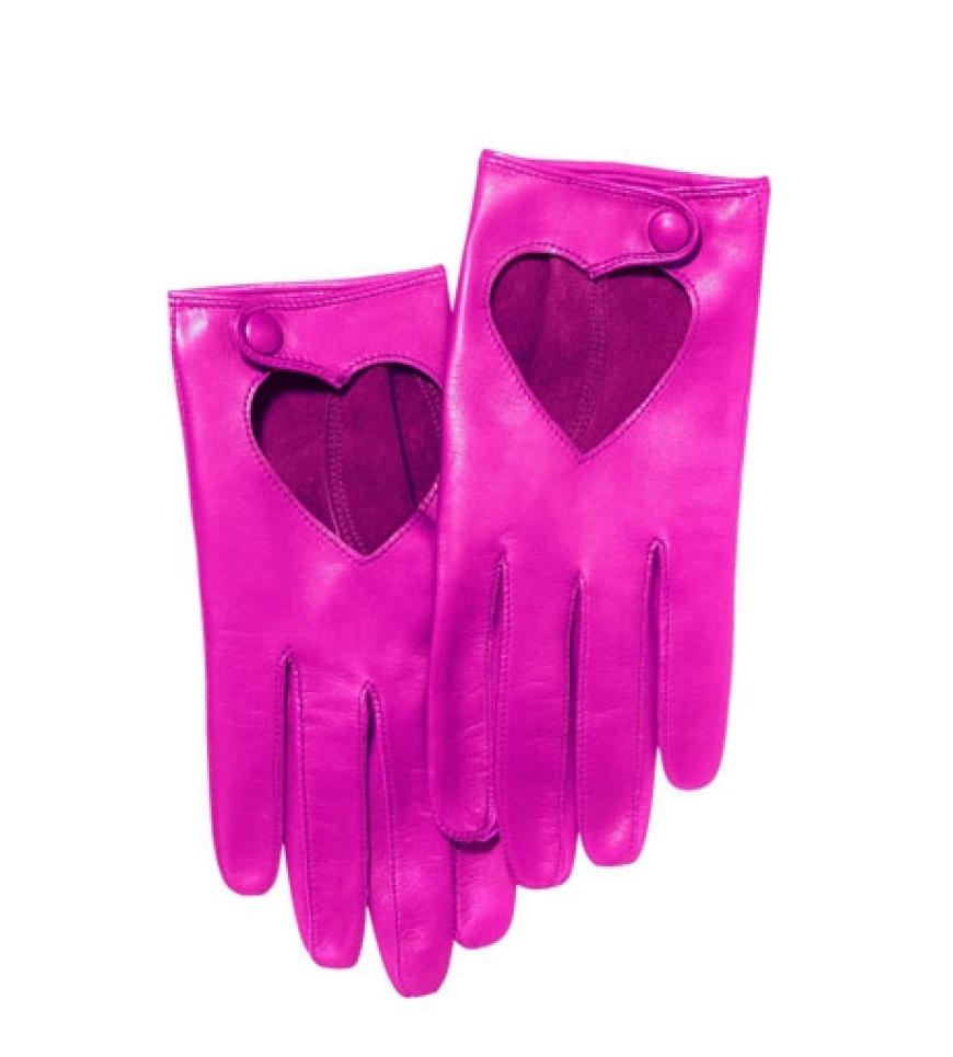 Lassen IHR Herz garantiert höher schlagen: Zarte Lederhandschuhe mit ausgeschnittenem Herz in Pink von Minna Parikka, ab 120 Euro