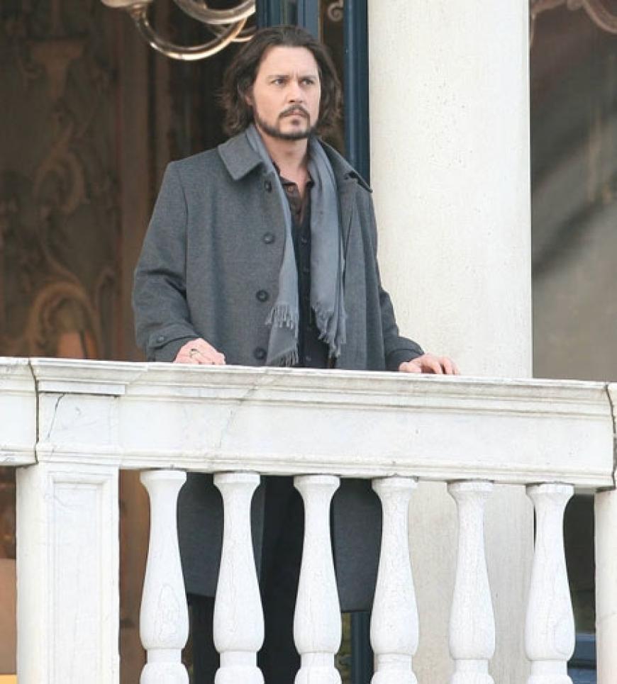 Jolies Filmpartner Johnny Depp dreht in Venedig, wo die meisten Szenen des Films entstehen sollen