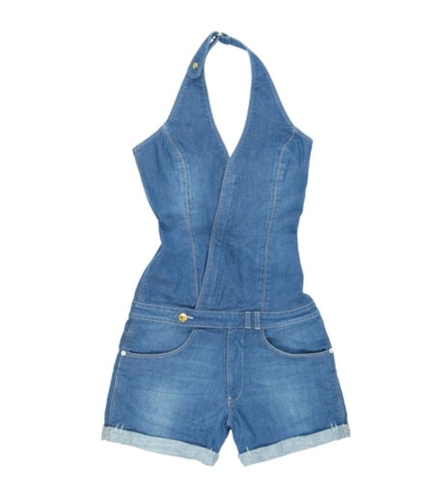 Kurz und knapp mit Holderneck von Wrangler, ca. 120 Euro