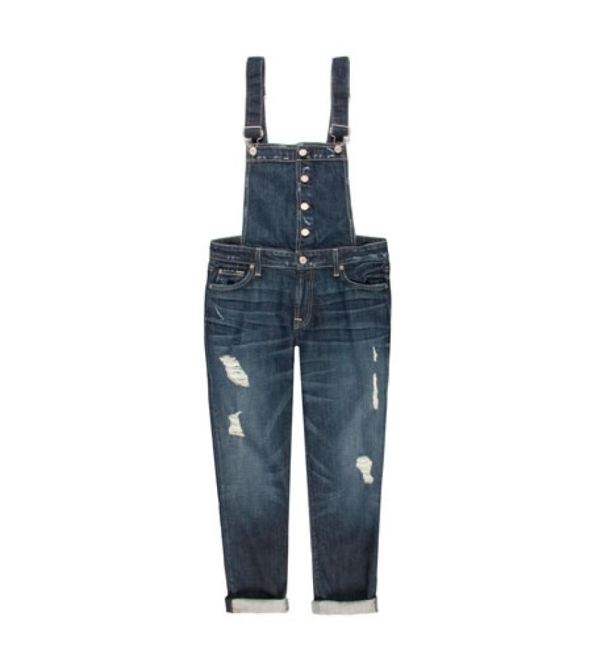 Alle wollen jetzt einen der neuen Jeans-Einteiler. Ob Overall oder Latzhose? Das entscheiden Sie!
Im Destroyed-Look von 7 for all Mankind, ca. 250 Euro